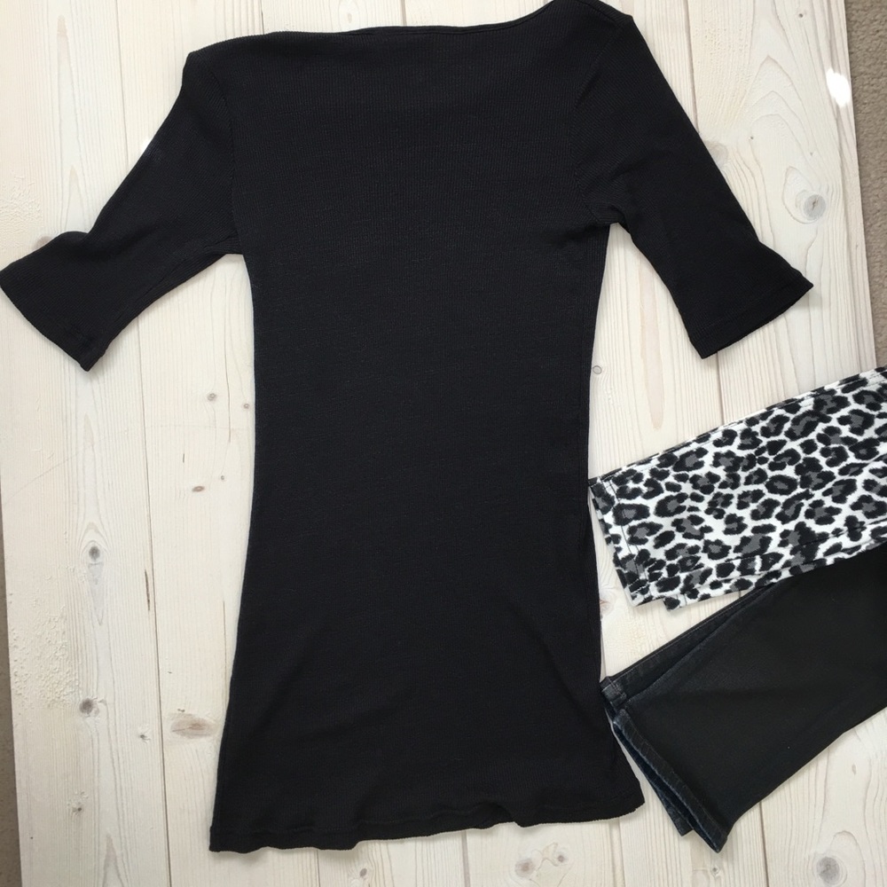 Michael Stars black tee - Picture 4 of 7